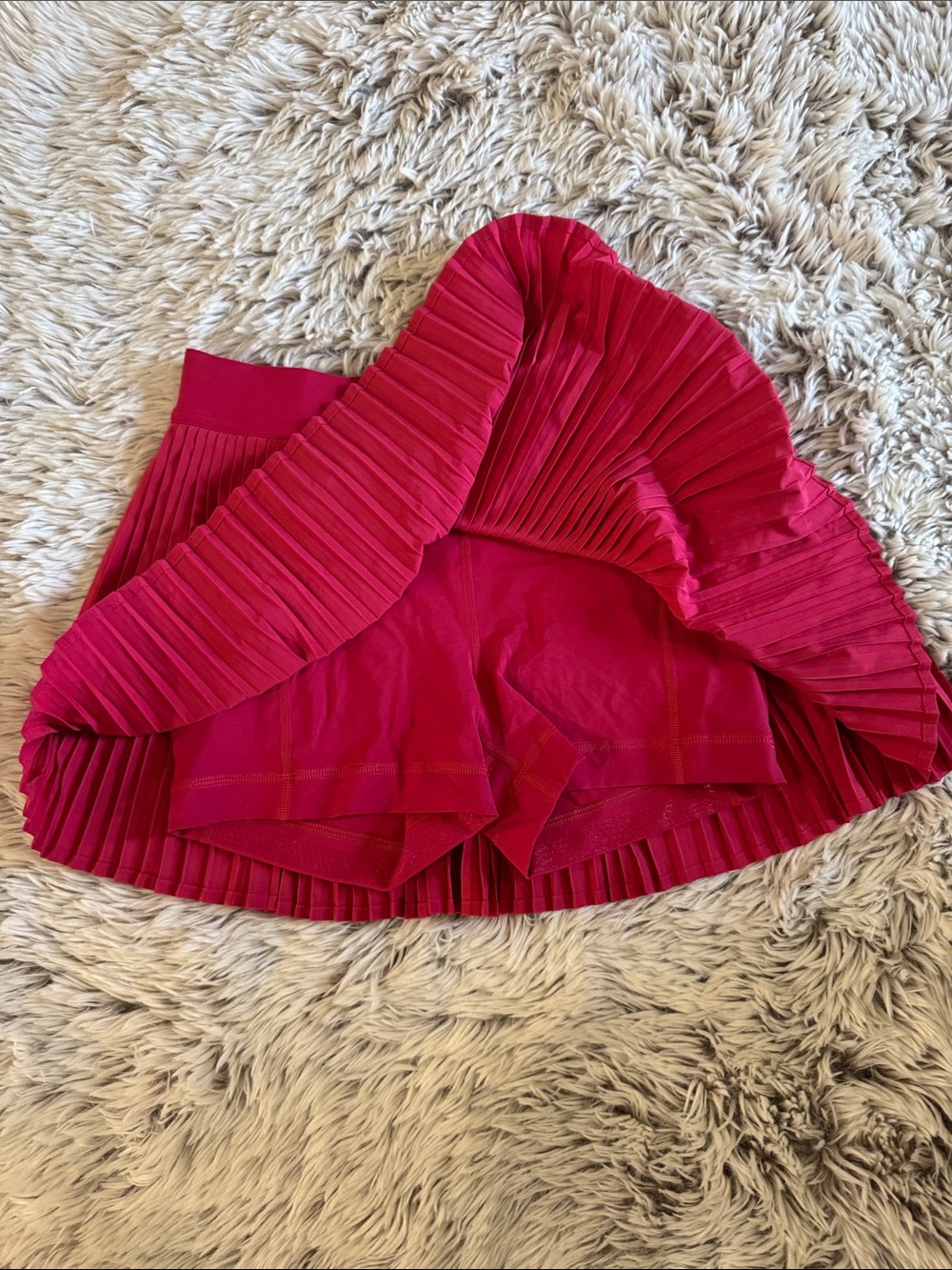 Lululemon Varsity High-Rise Pleated Tennis Skirt Skort in Cherry Mist - Picture 3 of 5